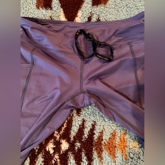 𝅺VIRUS CROPPED ACTIVE WEAR WOMEN'S LEGGINGS - Picture 6 of 7